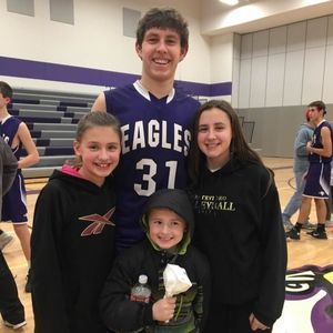 Meet your Posher, Connor